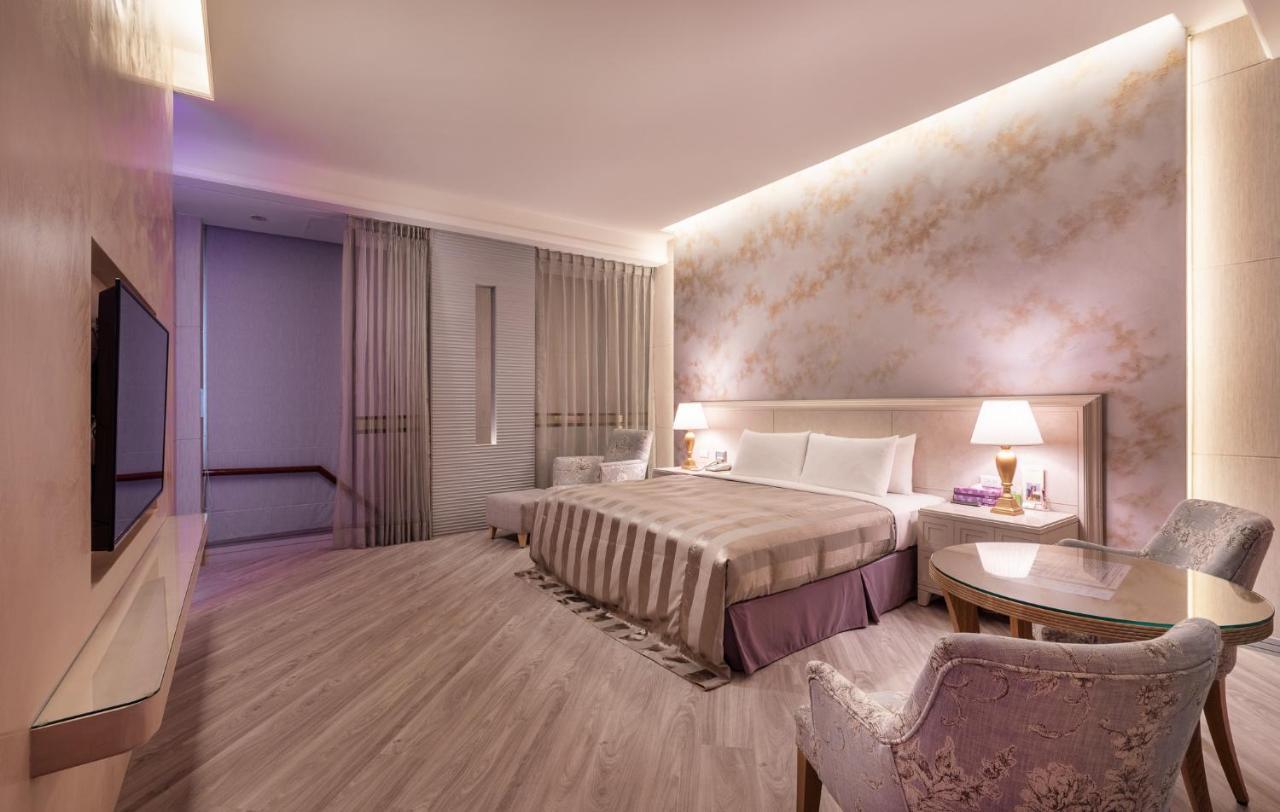 Purple Garden Motel Гаосюн Экстерьер фото